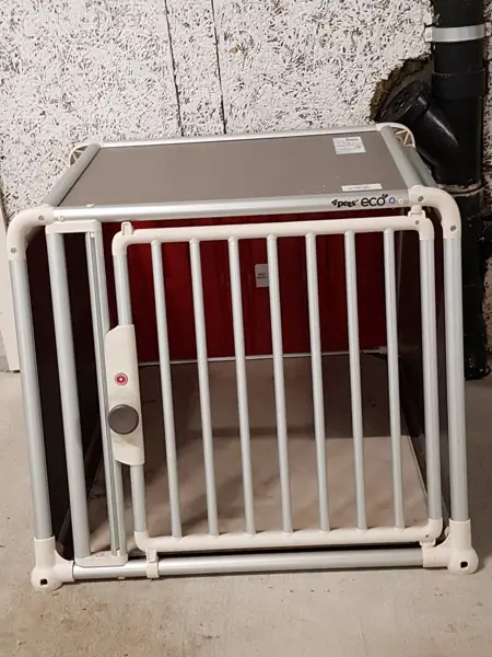 Hundetransportbox 66 x 81,5 x 93 cm zu verkaufen