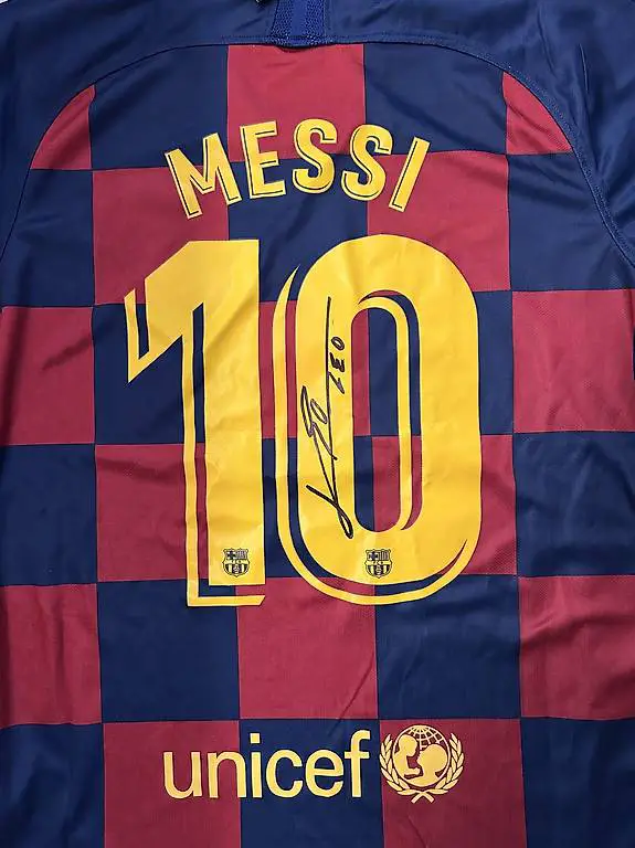 Lionel Messi Barcelona Trikot signiert