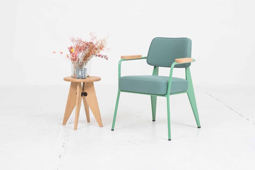 Vitra Fauteuil Direction Stuhl von Jean Prouvé