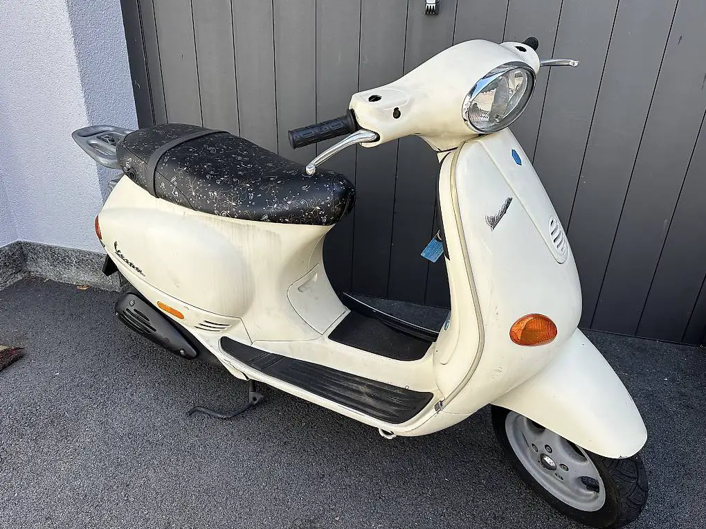 Vespa 125 ET4 da sistemare non parte
