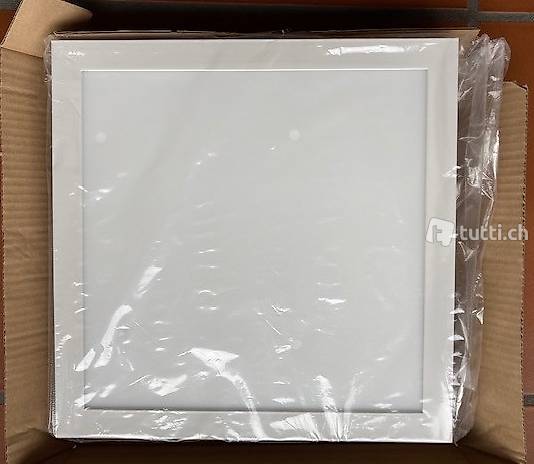 LED Decken- oder Wandleuchte