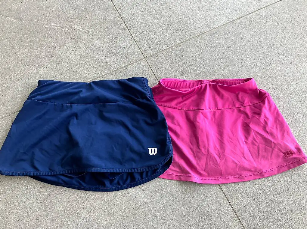 2 Sporthosen/ Tennisröckli XS 116