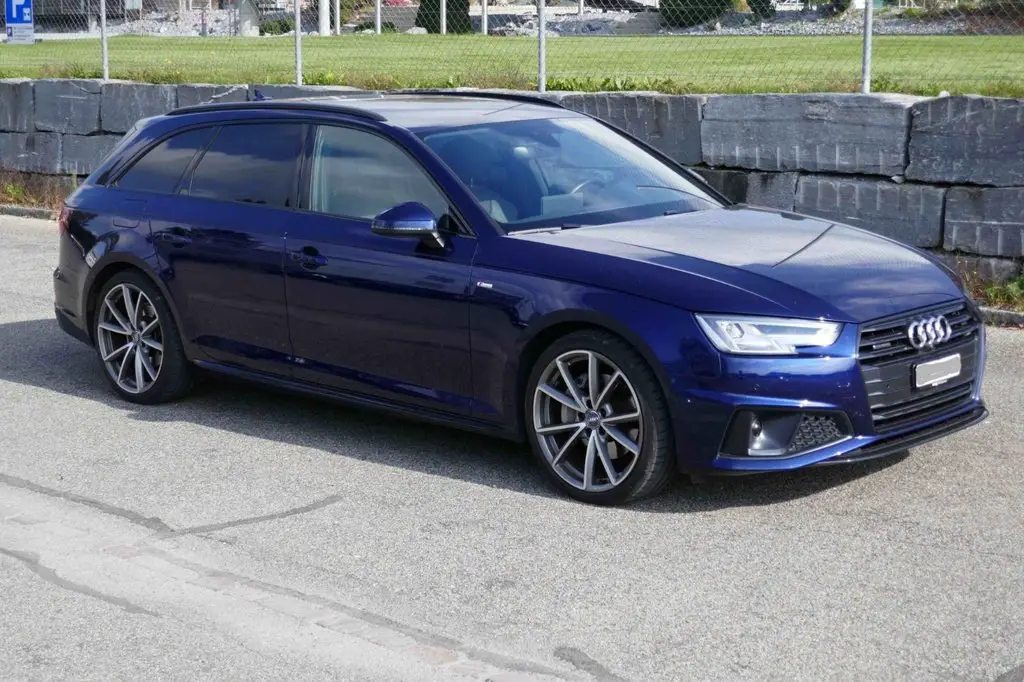 AUDI A4 Avant 2.0 40 TDI quattro S-Tronic