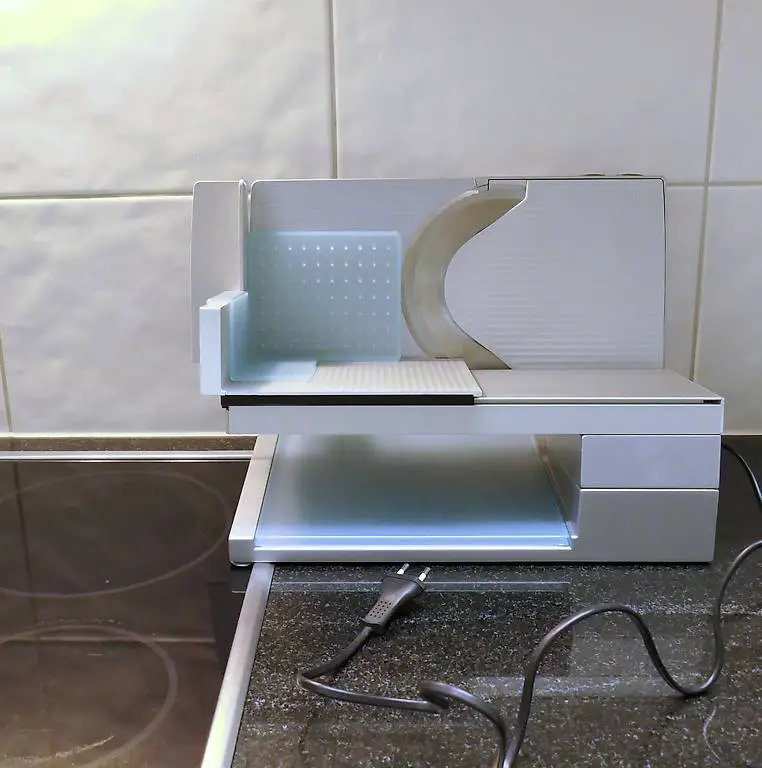 Allesschneider von BOSCH Modell MAS 9 Silber Grau