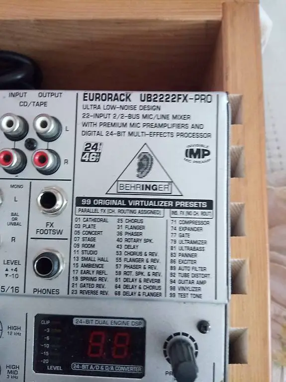mixer behringer eurorack