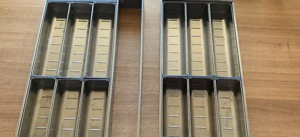 2 Besteckeinlagen aus Metall für Schublade