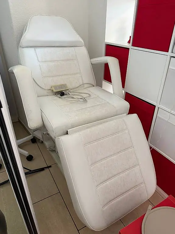 Kosmetikliege Elektrisch