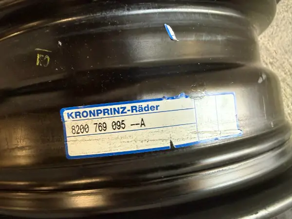 4 Stahlfelgen Renault Kangoo 6x15 ET44 403006350R 8200769095