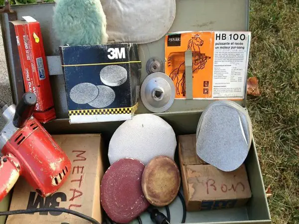 caisse polisseuse carrosserie