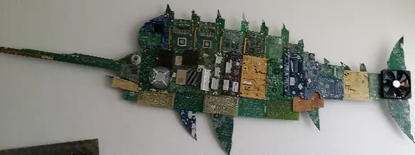 Schwert Fisch Platinen Kunstwerk