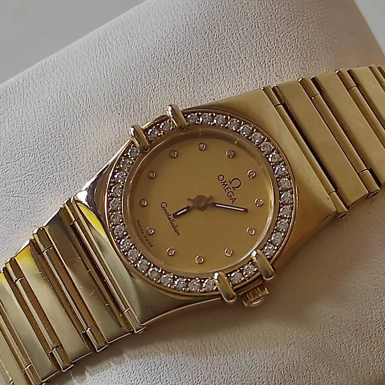Omega Constellation Damenuhr in 18K Gold-Diamanten 53 Gramm
