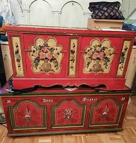40 Truhe Bauernmalerei CH