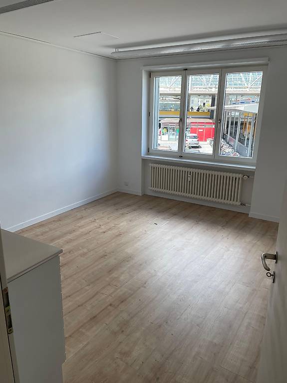 Praxisraum zu Vermieten