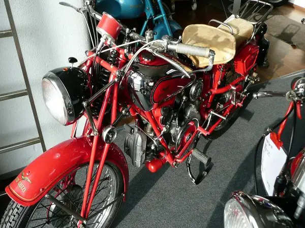 Moto Guzzi Airone 250 Oldtimer