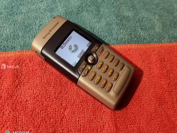Sony Ericsson T310 Rarität ohne SIM Lock inkl. Kabel