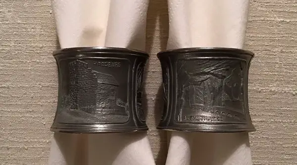 ALTE ZINNREIFEN MIT RELIEFSUJETS, AXENSTRASSE...