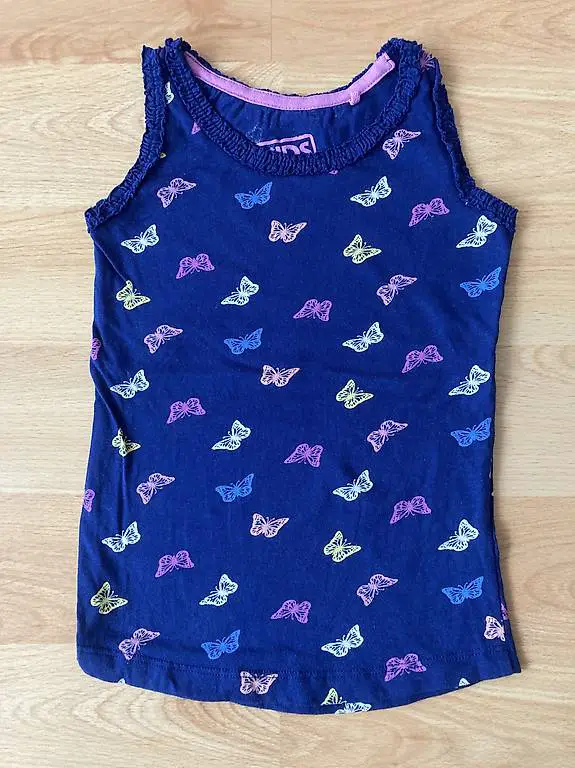 T-Shirt Grösse116 neu blau Schmetterling