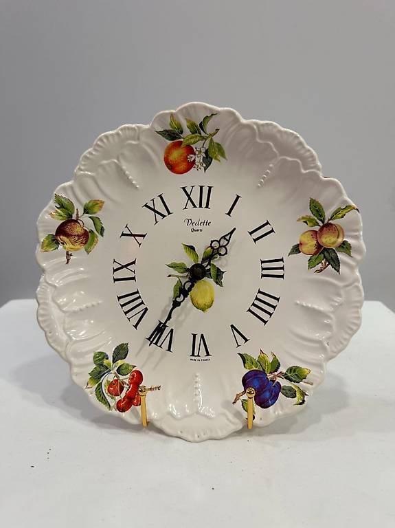 Keramikuhr im Tellerdesign von Vedette - Made in France