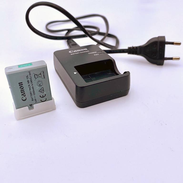 Canon Lithium-Ionen-Akku NB-13L inkl. Ladegerät