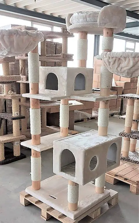 Naturholz Katzenbaum Kratzbaum brandneu