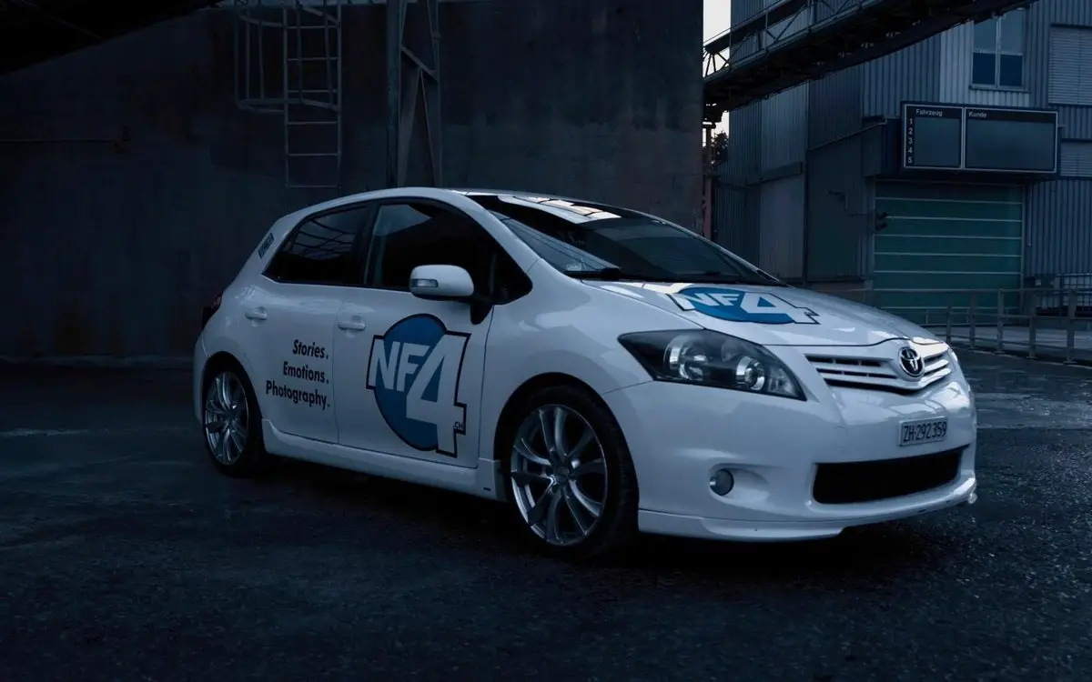 TOYOTA Auris 1.8 VMa Linea Luna