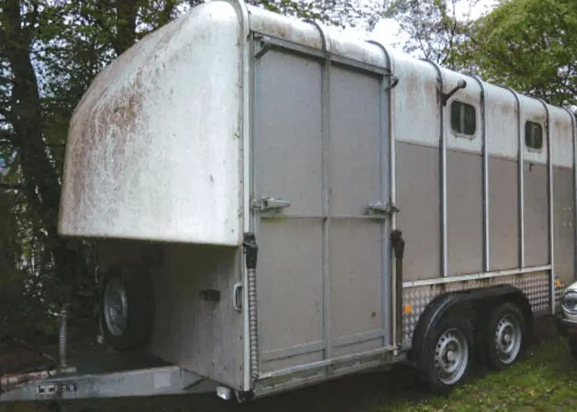 IFOR Williams HB 610 Occasion Pferdeanhänger, 3 Kleinpferde