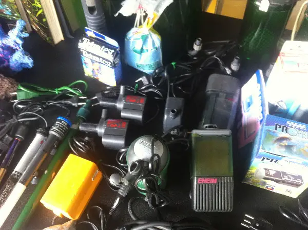 Gros lot de matériel d"aquariophilie