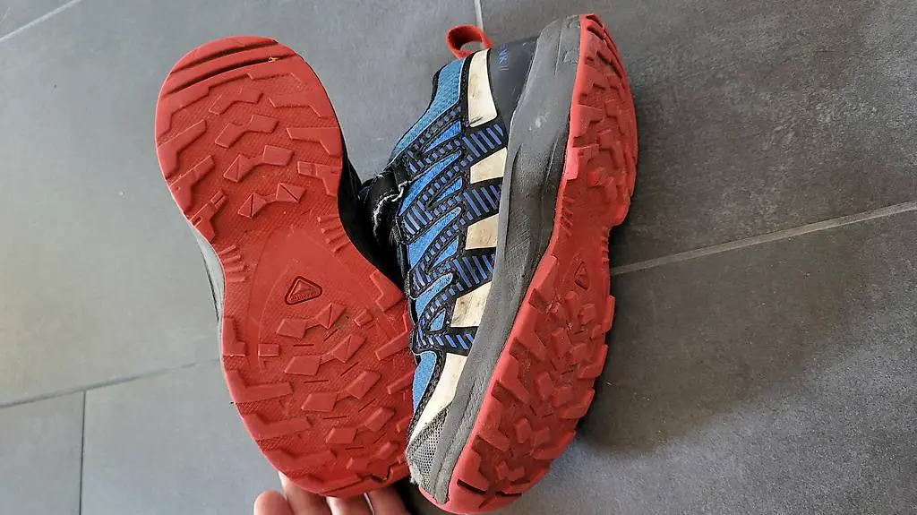 Trekkingschuh "Salamon" Gr. 30