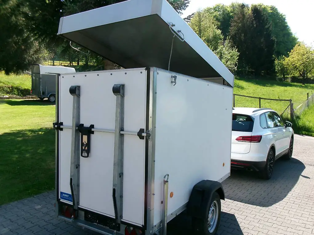Sachentransportanhänger Kastenanhänger