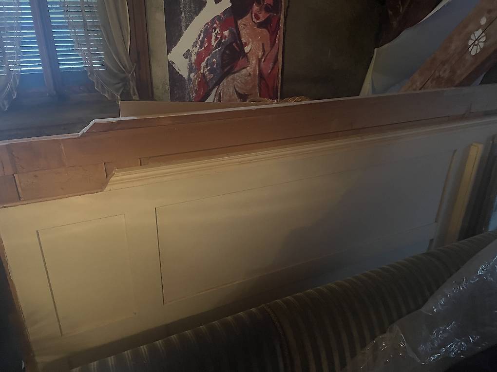 Alte Wandverkleidung / Täfer