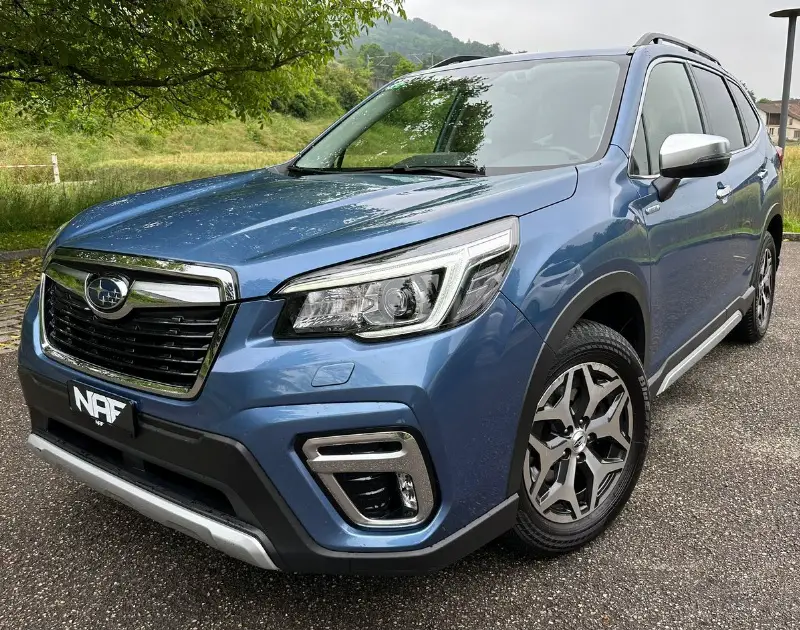 SUBARU Forester 2.0i e-Boxer Advantage Lineartronic