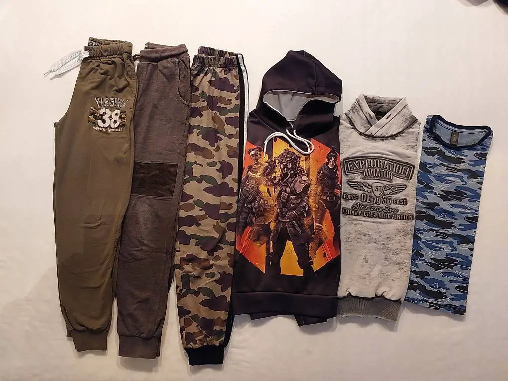 Kleiderpaket Nr. 15, Boy Military Gr. 146-152