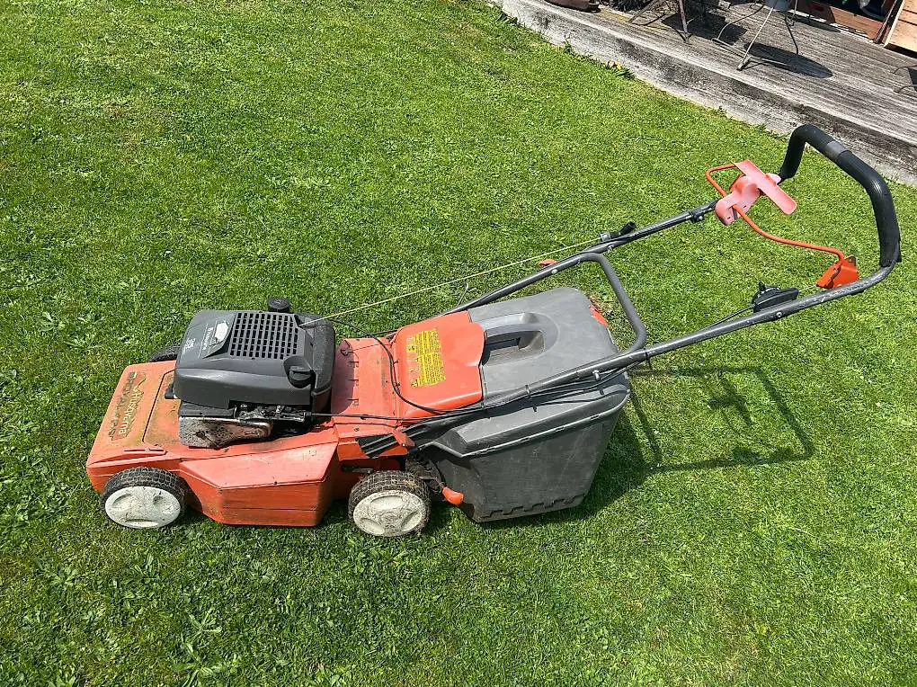 Rasenmäher Husquarna Benzin