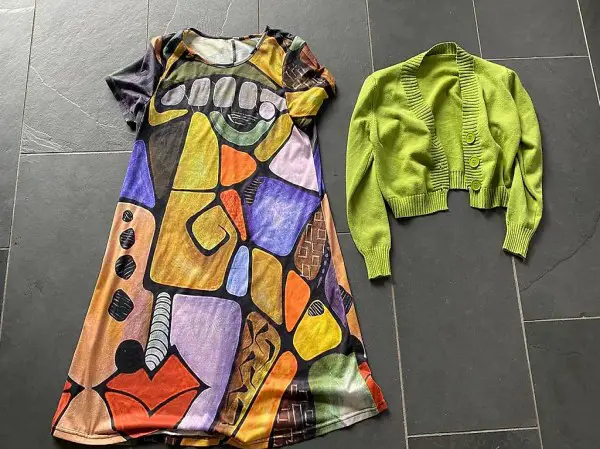 Shirt Kleid Gr. S und passendes Kurzjäggli