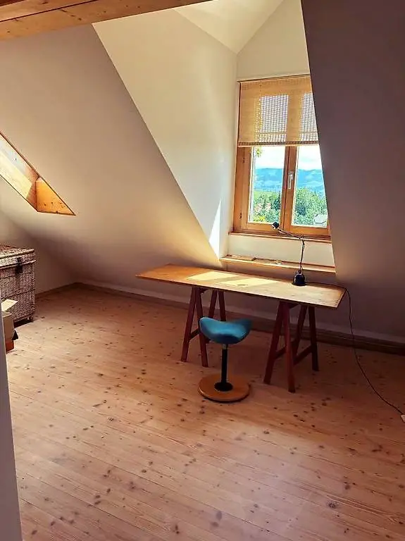 WG Zimmer mit Weitblick in die Berge