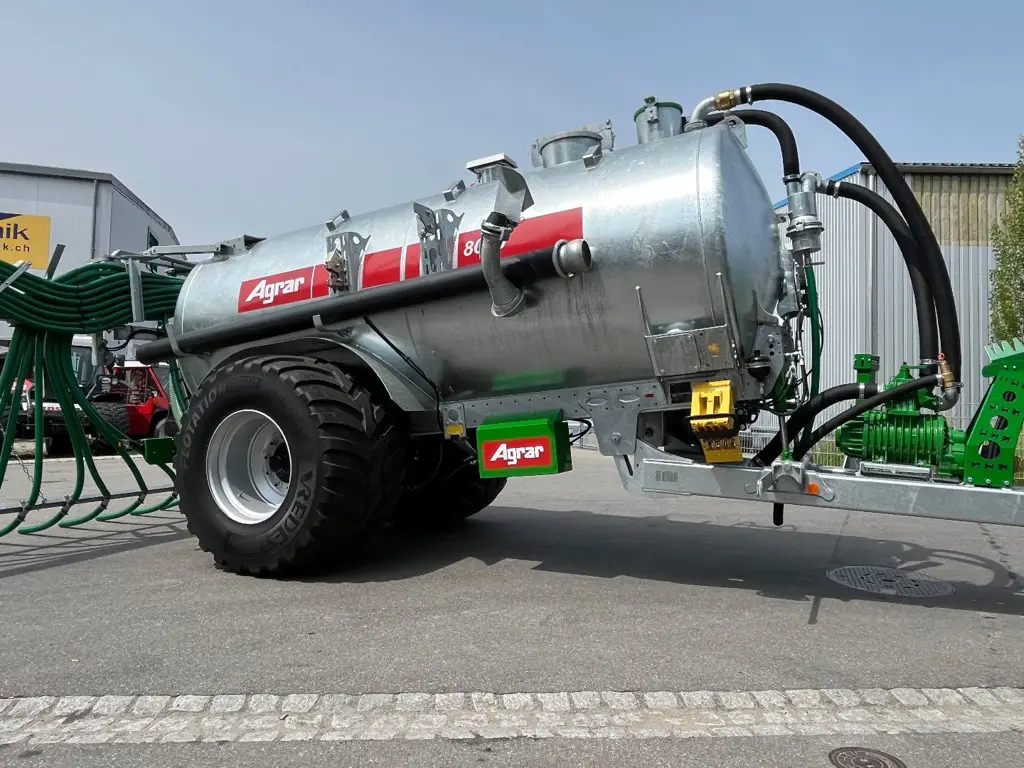 Druckfass Agrar Swissline 8000 RK & Schleppschlauchverteiler SV 900 Demo