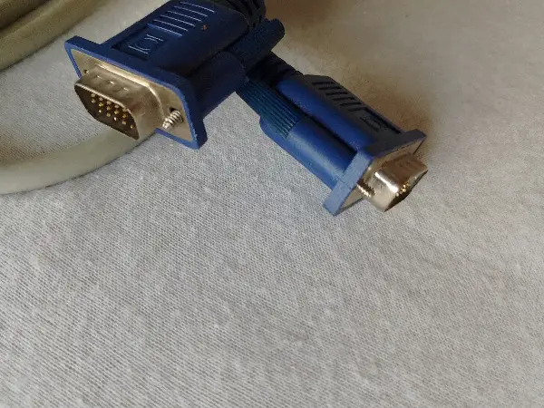 VGA-Kabel weiss, ca. 1.7 m