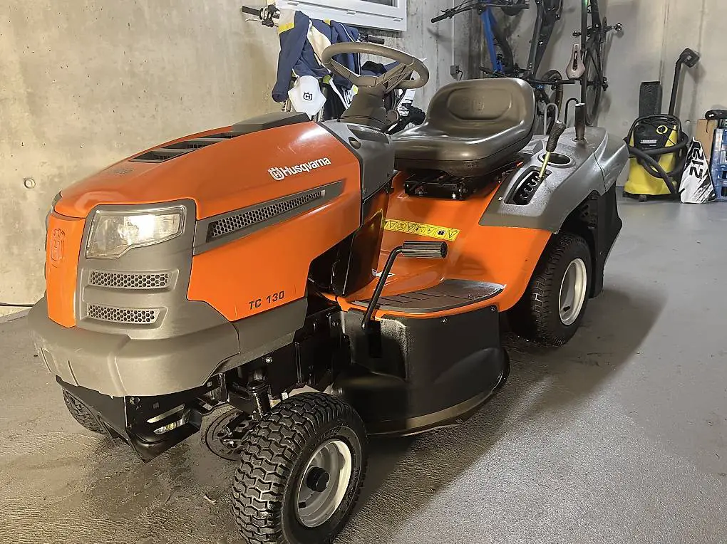 Husqvarna TC 130 Aufsitzmäher