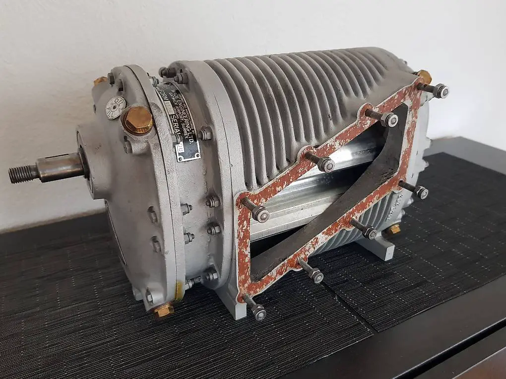 Kompressor / Supercharger WADE RO20 Typ Roots (Bestzustand)