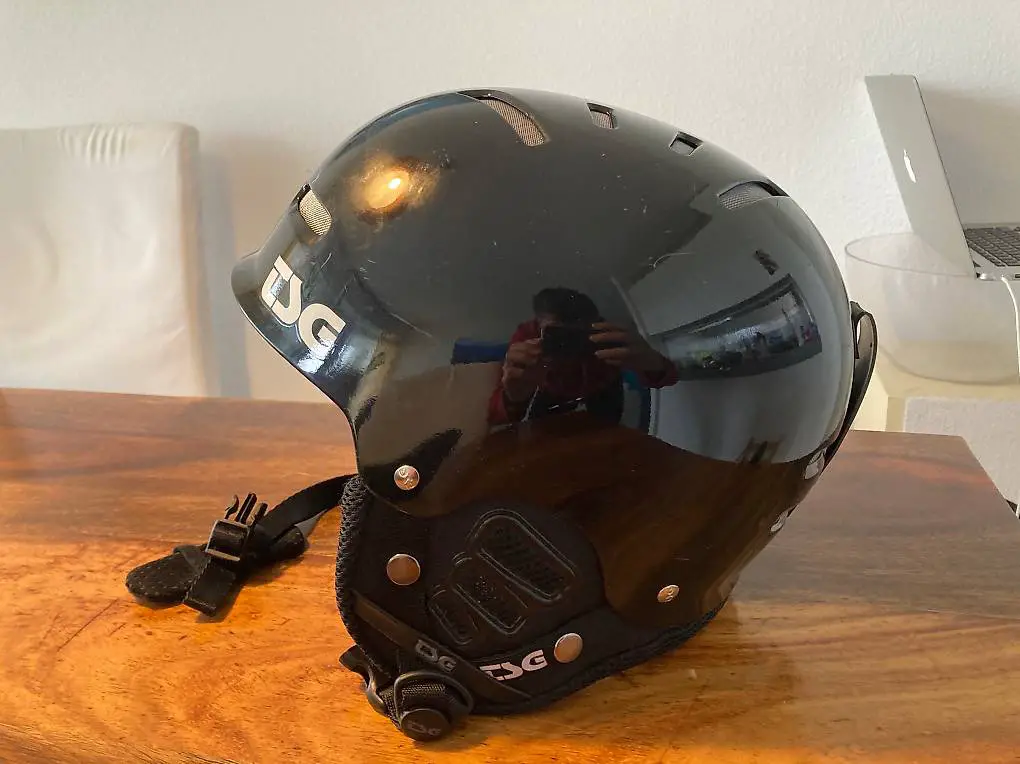 Snowboard Helm