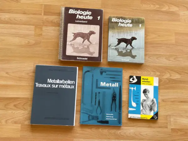 Verschiedene Schul- und Unterrichtsbücher