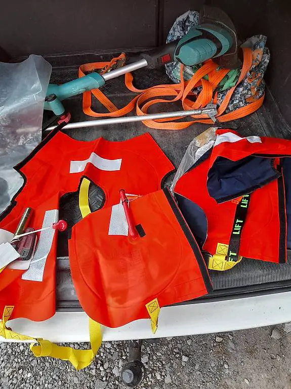 Schwimmwesten rettungswesten