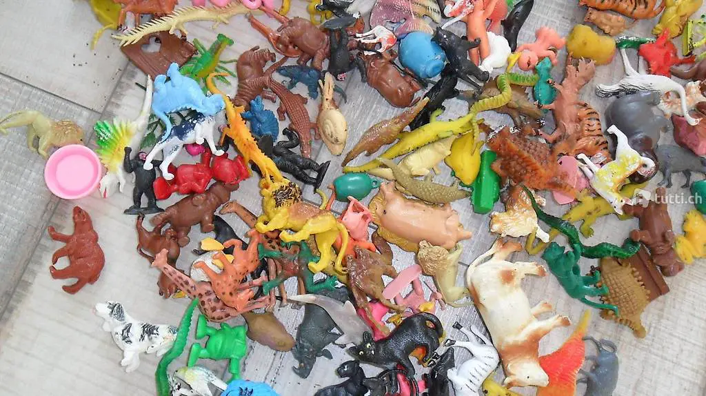 1 sack plastikspielfiguren