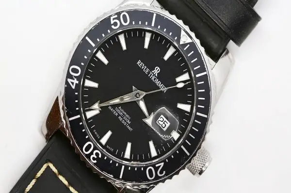 Revue Thommen Taucheruhr