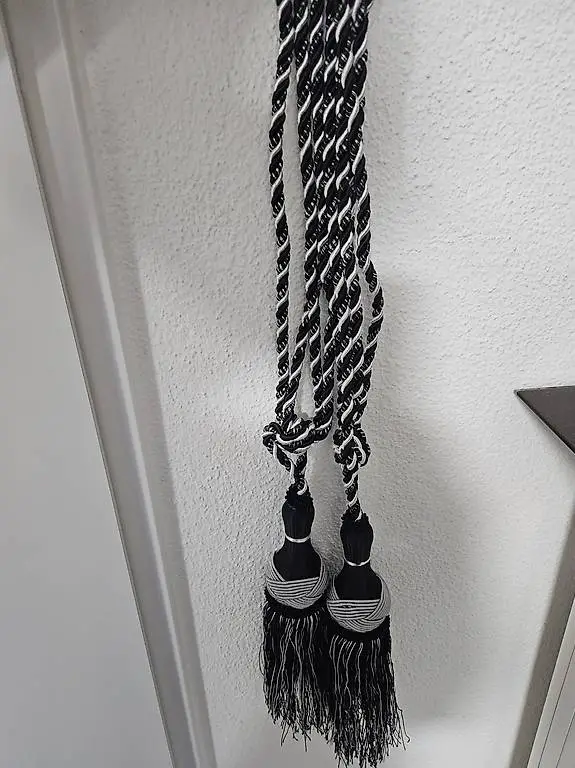 Vorhang Raffhalter neu