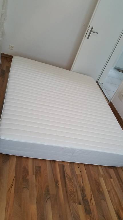 Zu verschenken: Matratze 160x200x23 cm