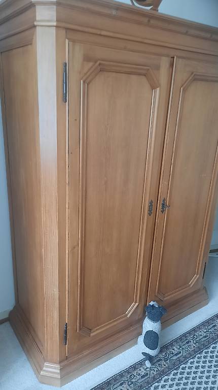 2 alte Schränke, evtl. Um etwas neues zu gestalten