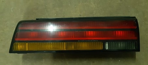 Pontiac Firebird Trans Am Rücklampe links