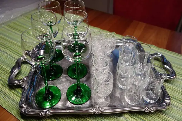 Gläser antik, Div. mind.6 stk.pro Sorte, vintage