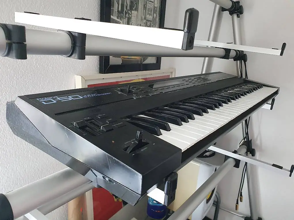 Roland D50